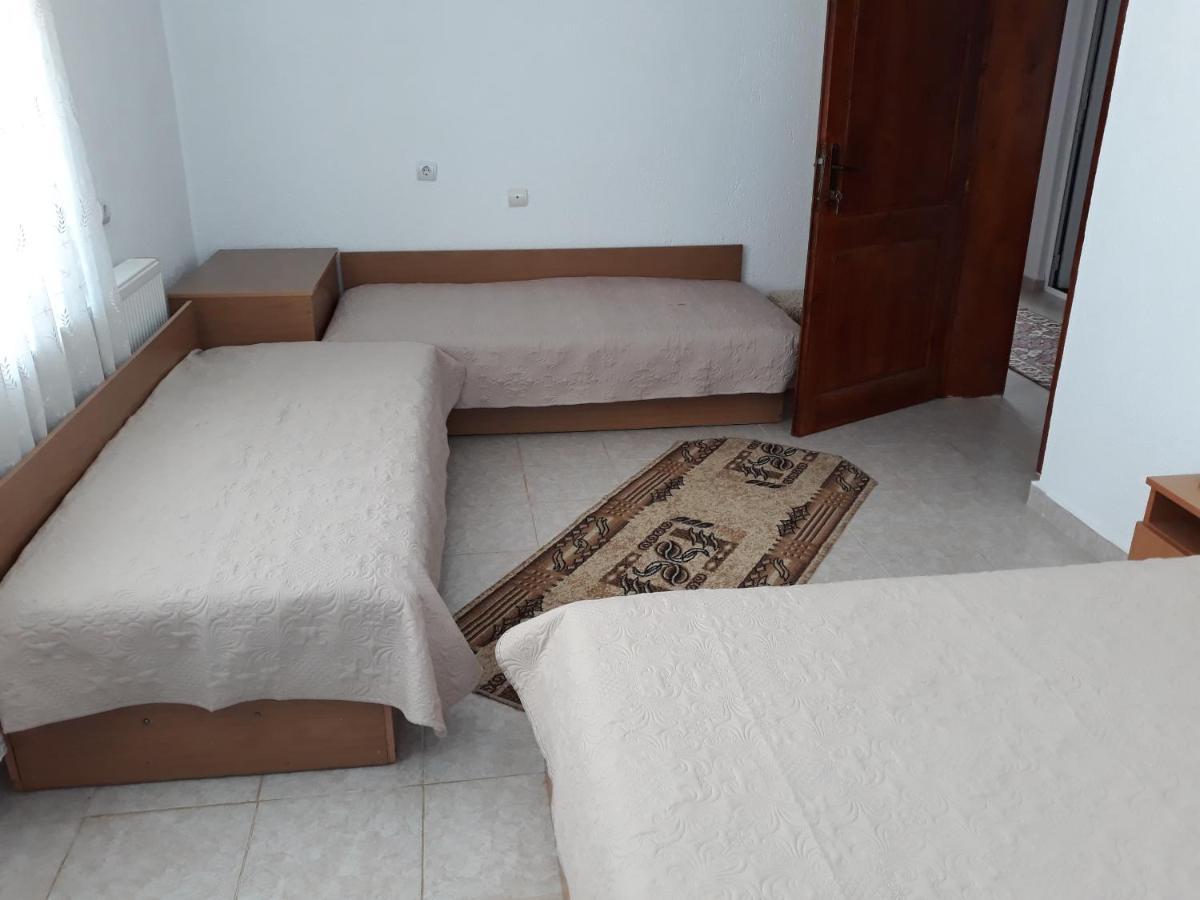 Вила Багрянови Dospat Ngoại thất bức ảnh