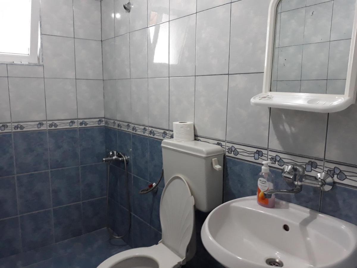 Вила Багрянови Dospat Ngoại thất bức ảnh